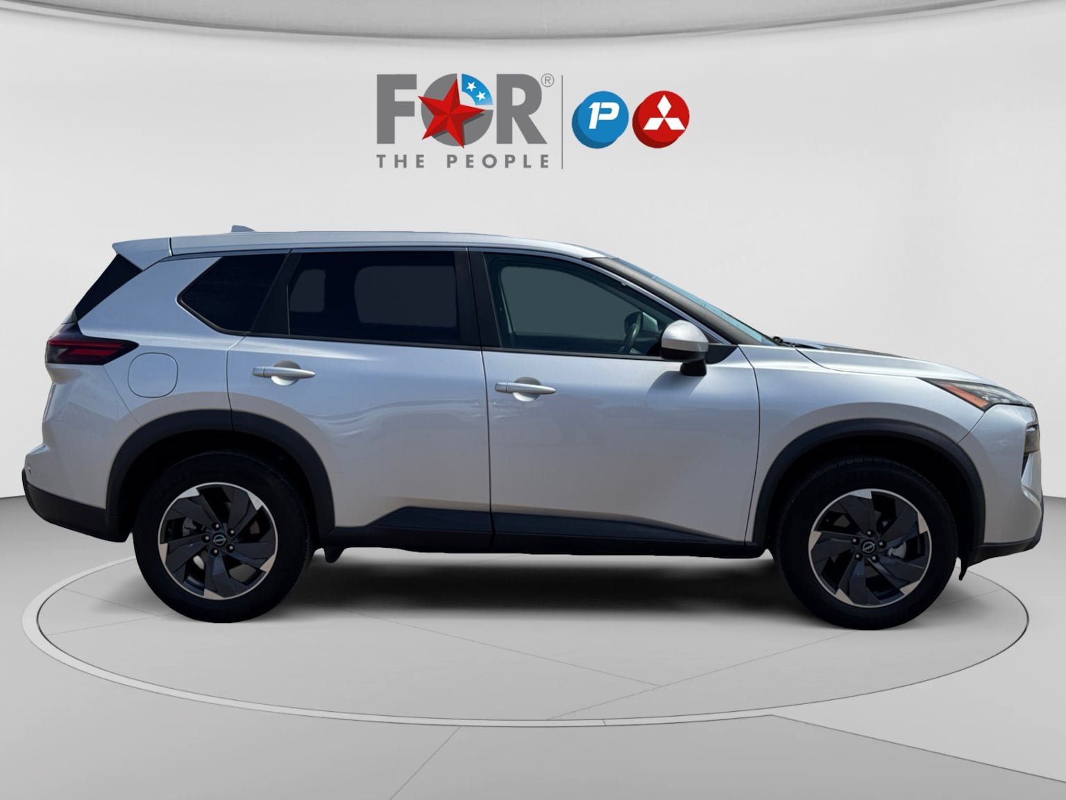 Used 2024 Nissan Rogue SV FWD image 6