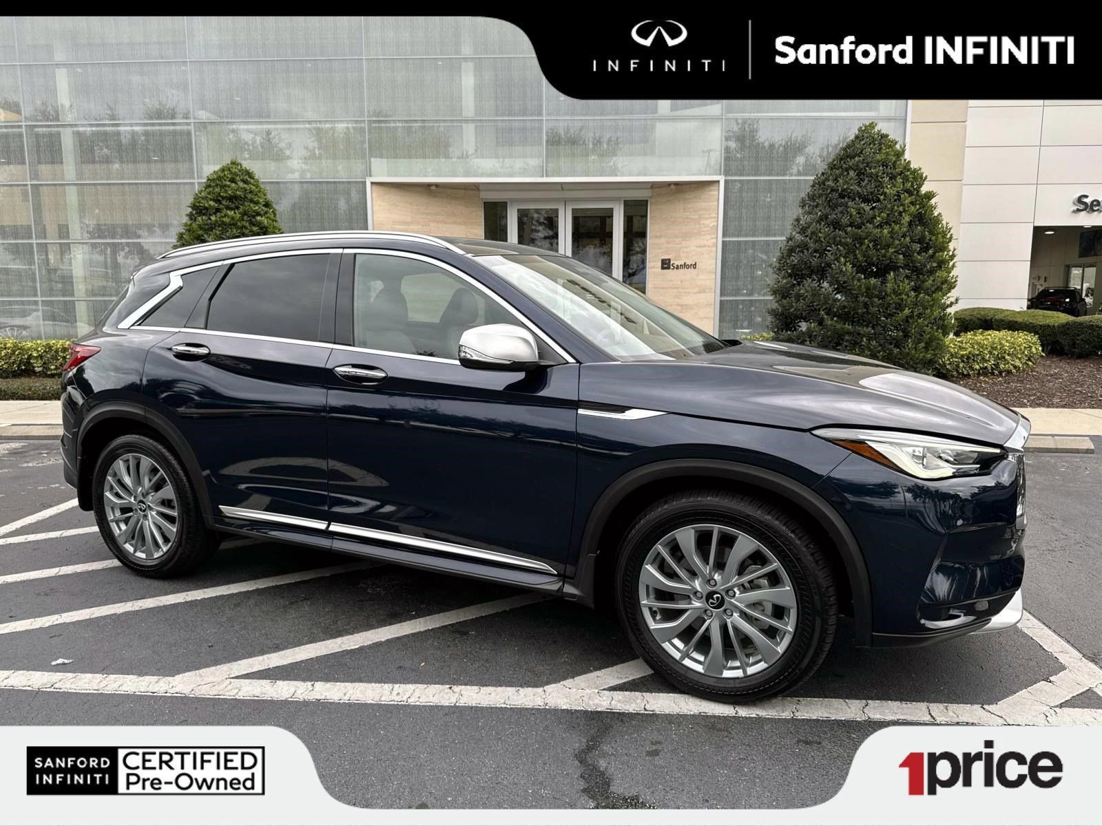 Certified 2025 INFINITI QX50 Luxe w/ Accent Package image 1