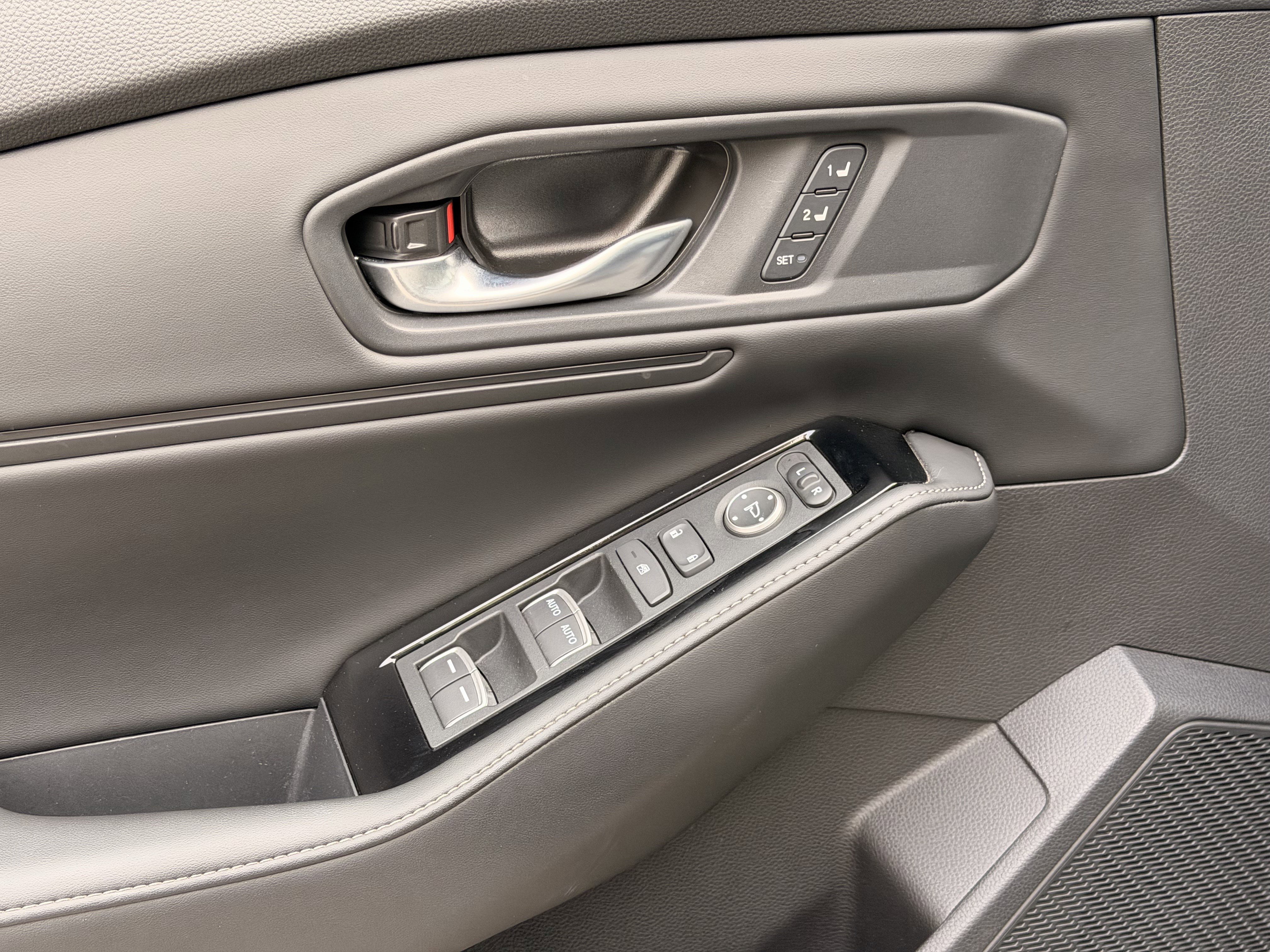 Used 2023 Honda Accord Touring image 10