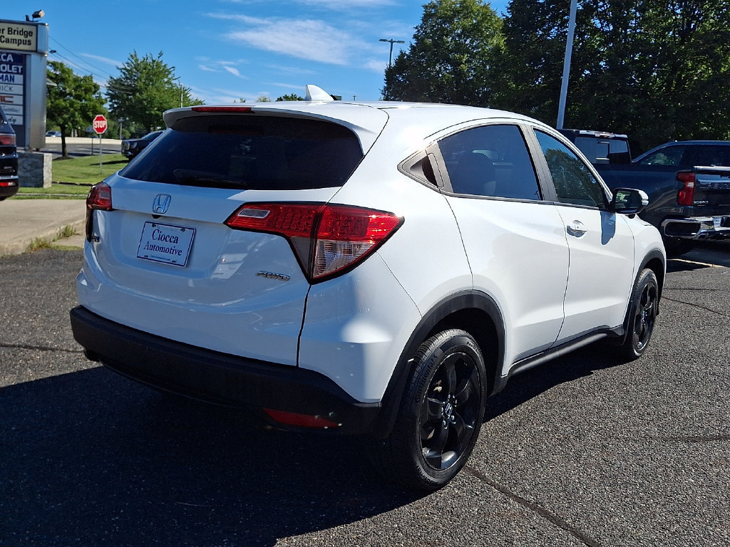 Used 2016 Honda HR-V EX image 9