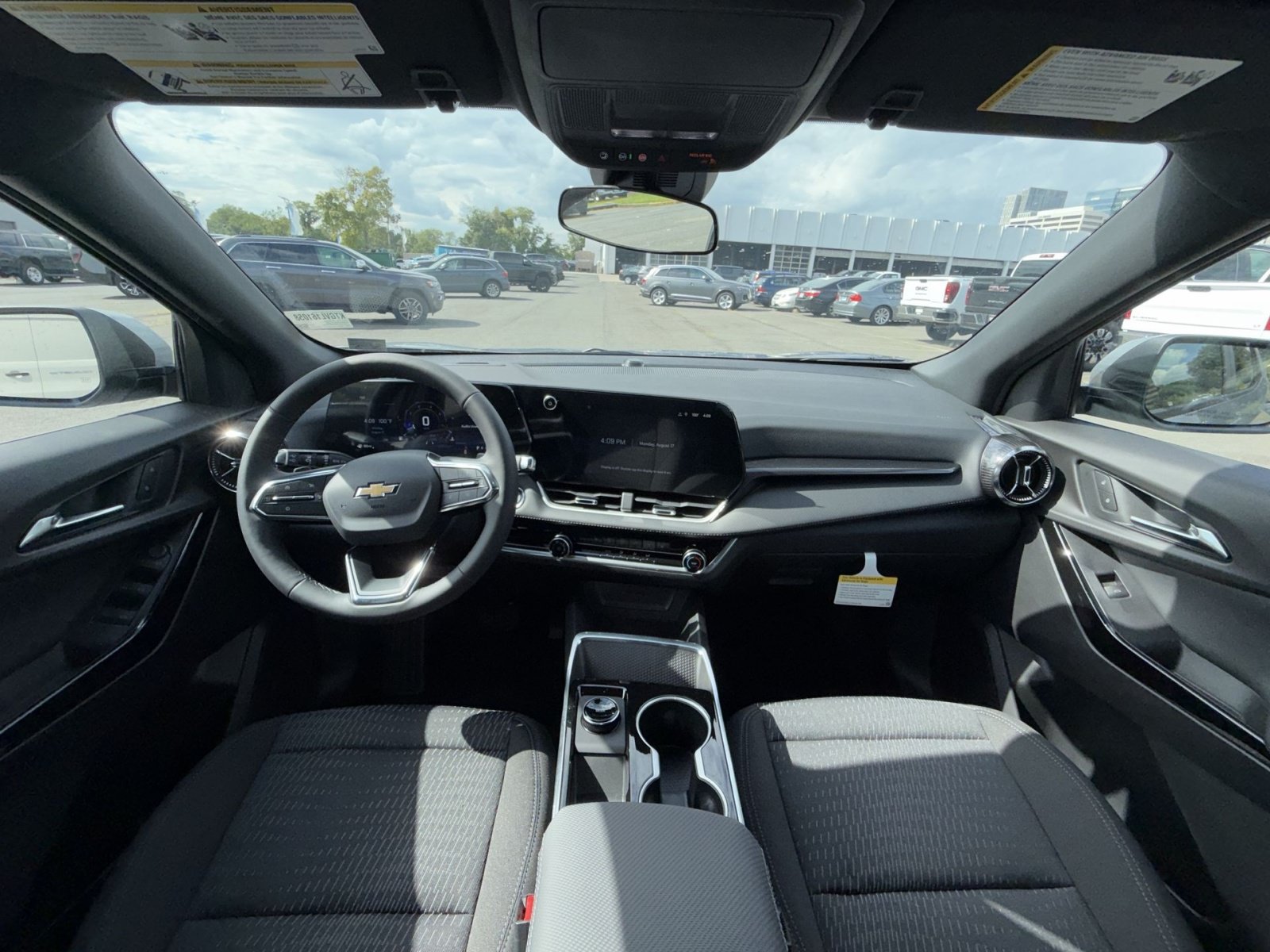 New 2027 Chevrolet Equinox LT FWD image 23