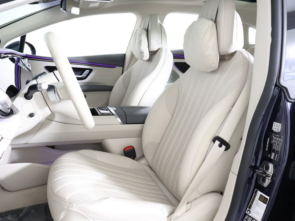 Used 2023 Mercedes-Benz EQS 580 4MATIC Sedan image 33