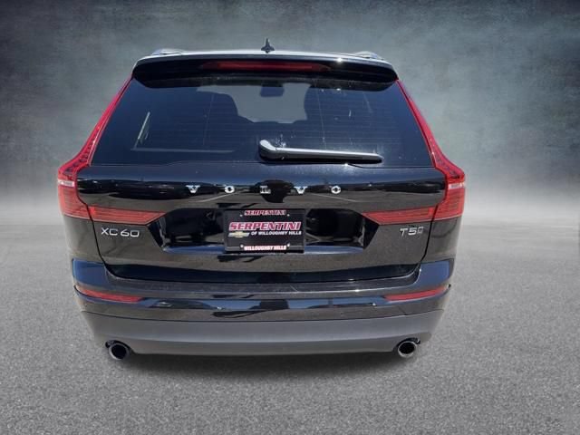 Used 2018 Volvo XC60 T5 Momentum w/ Vision Package AWD/4WD image 9