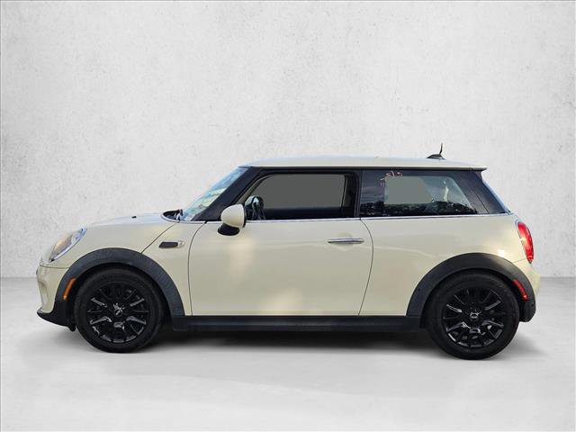Used 2018 MINI Cooper 2-Door Hardtop image 3