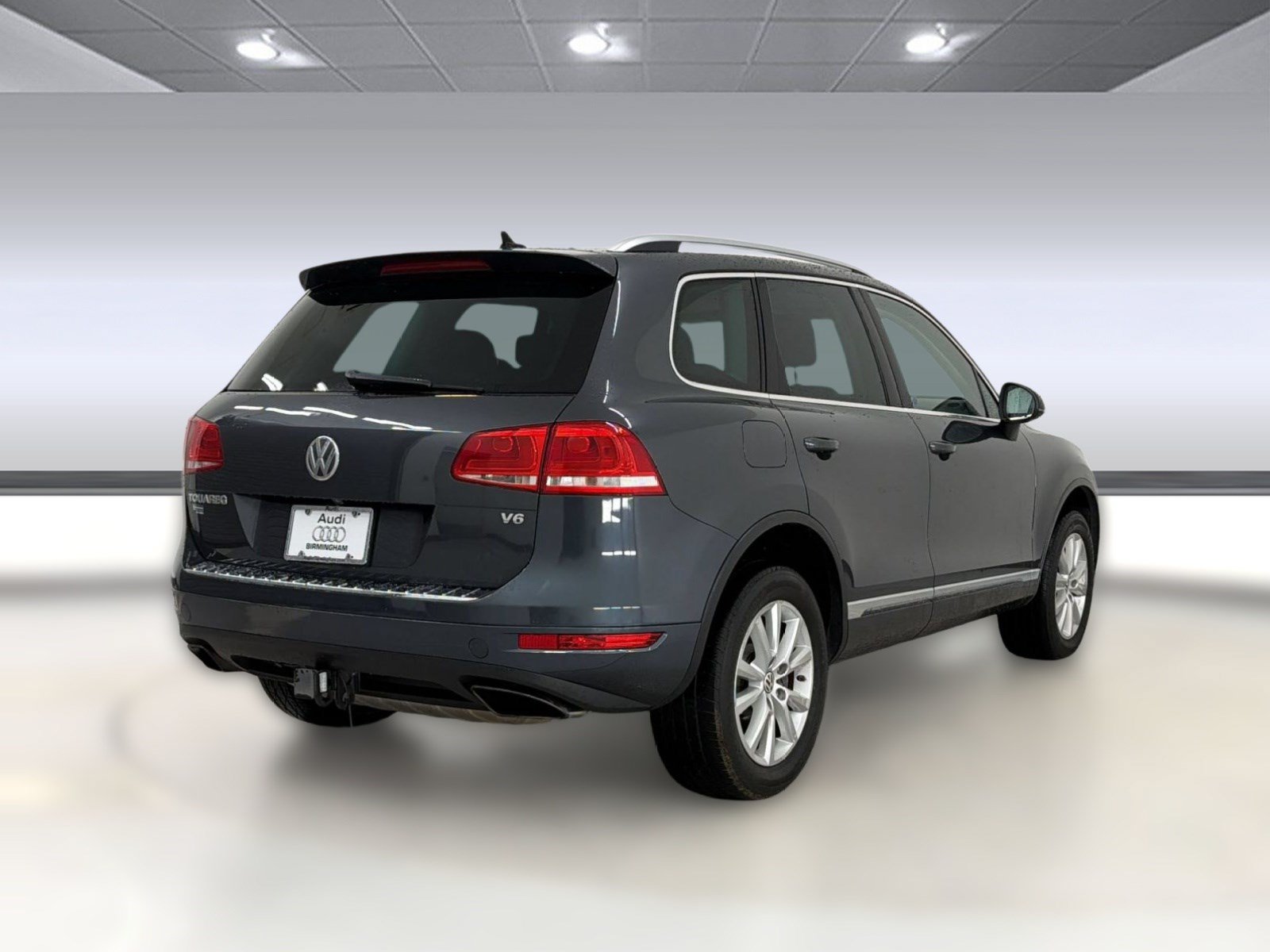Used 2014 Volkswagen Touareg Sport AWD/4WD image 9