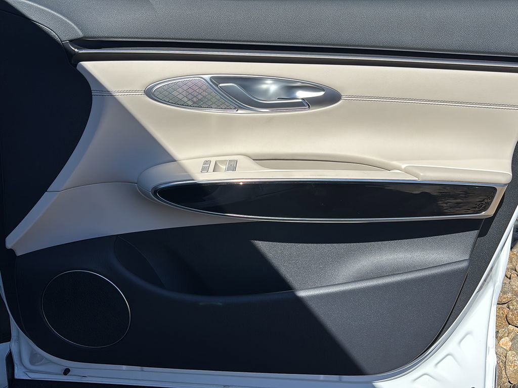 Certified 2026 Genesis GV70 2.5T image 36