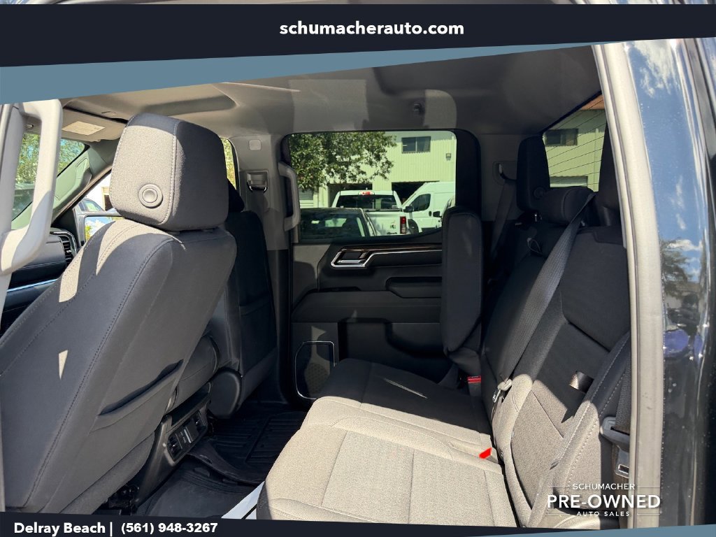 Used 2024 GMC Sierra 1500 Elevation w/ LPO, Elevation Black Package AWD/4WD image 13