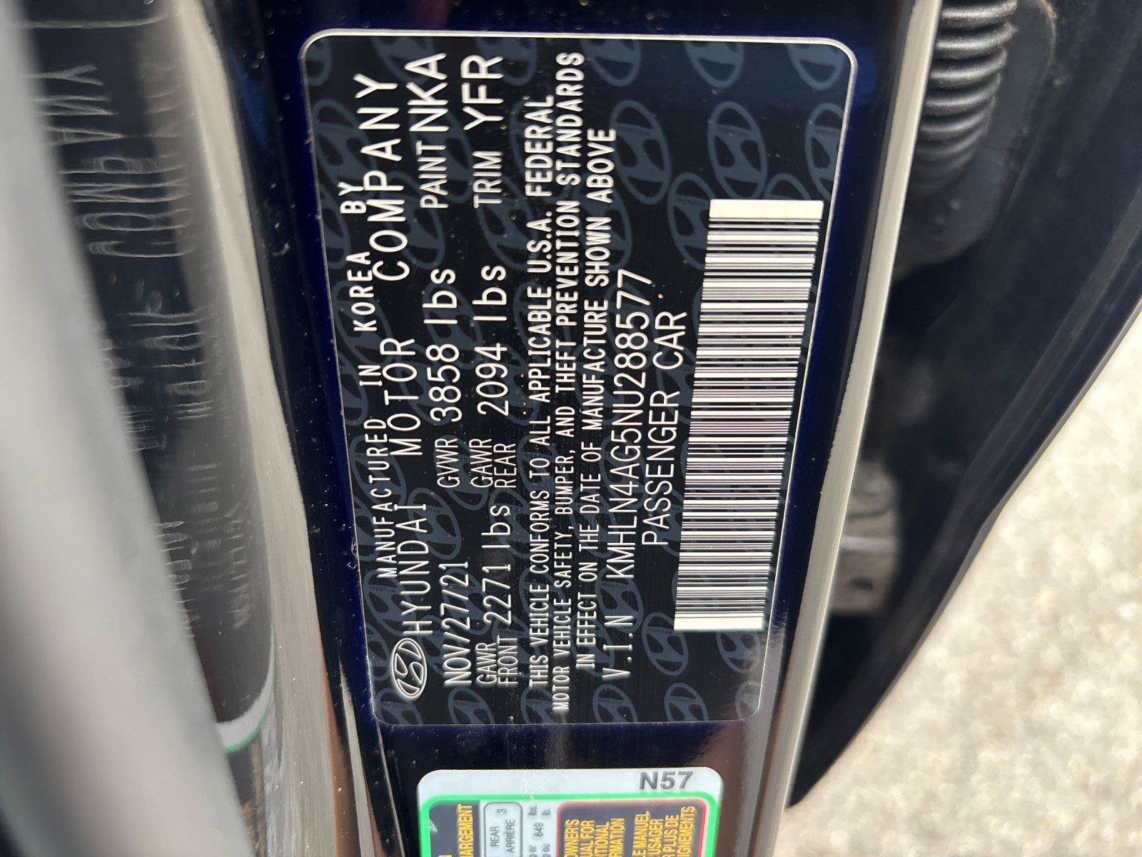 Used 2022 Hyundai Elantra SEL w/ Convenience + Premium Package FWD image 12