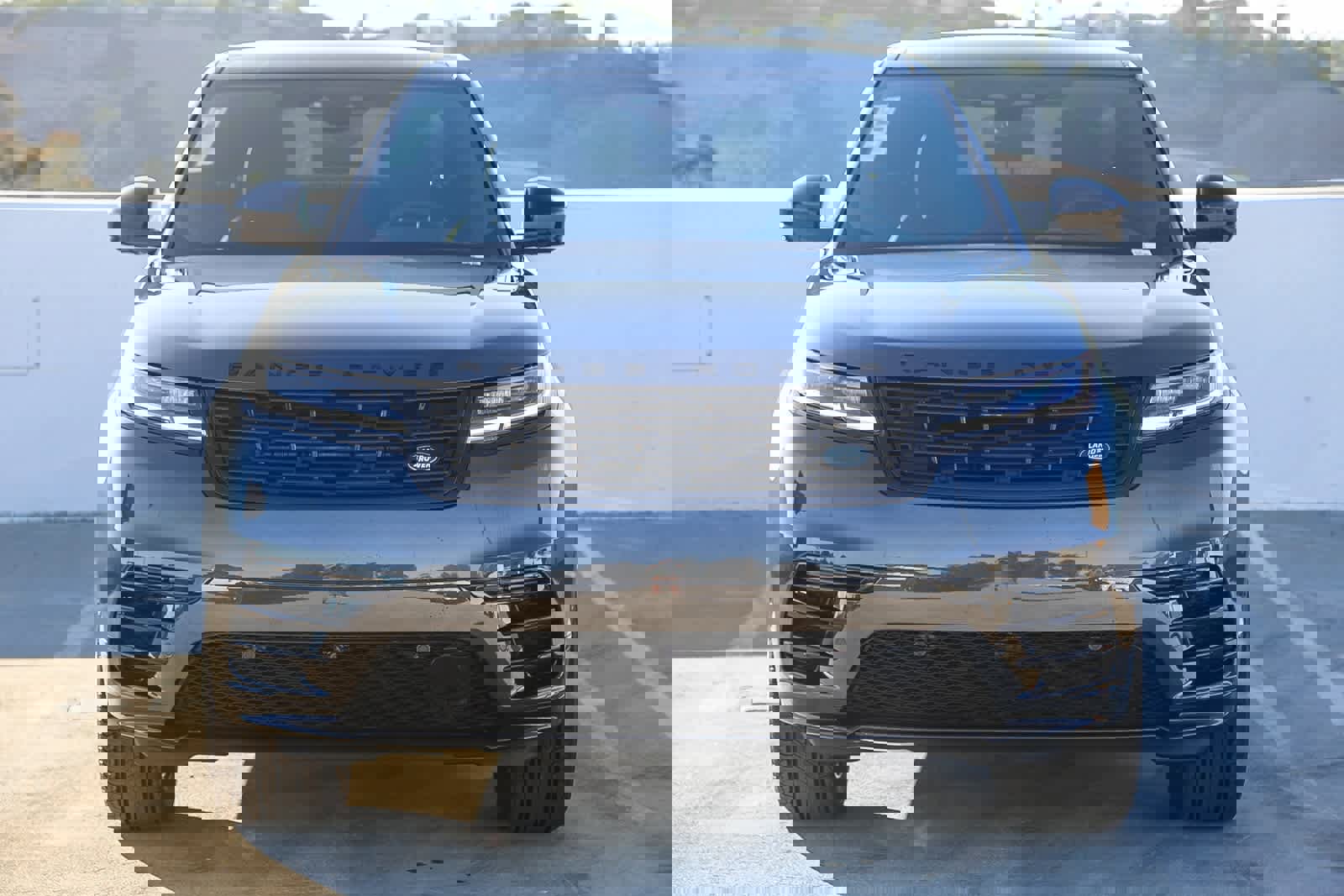 New 2026 Land Rover Range Rover Velar Dynamic SE image 2