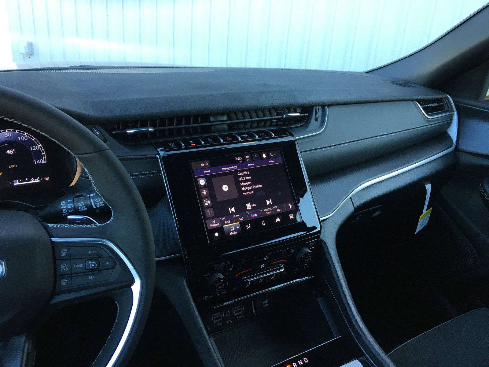 New 2025 Jeep Grand Cherokee L Altitude image 18