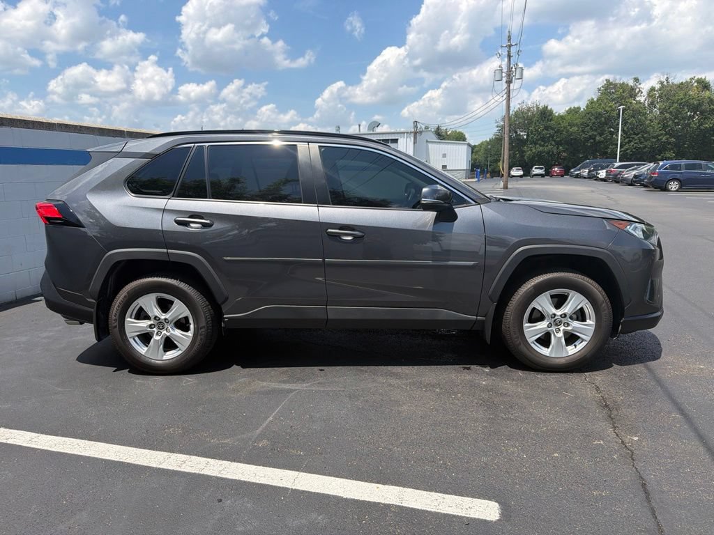 Used 2021 Toyota RAV4 XLE w/ Convenience Package AWD/4WD image 6
