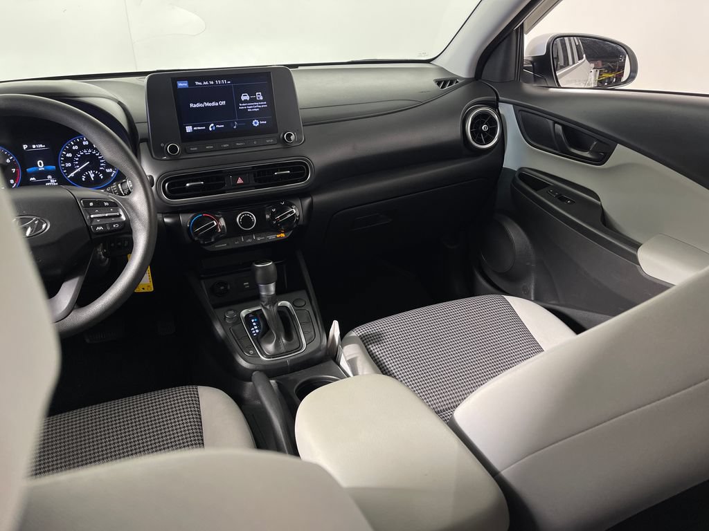 Used 2022 Hyundai Kona SE FWD image 17