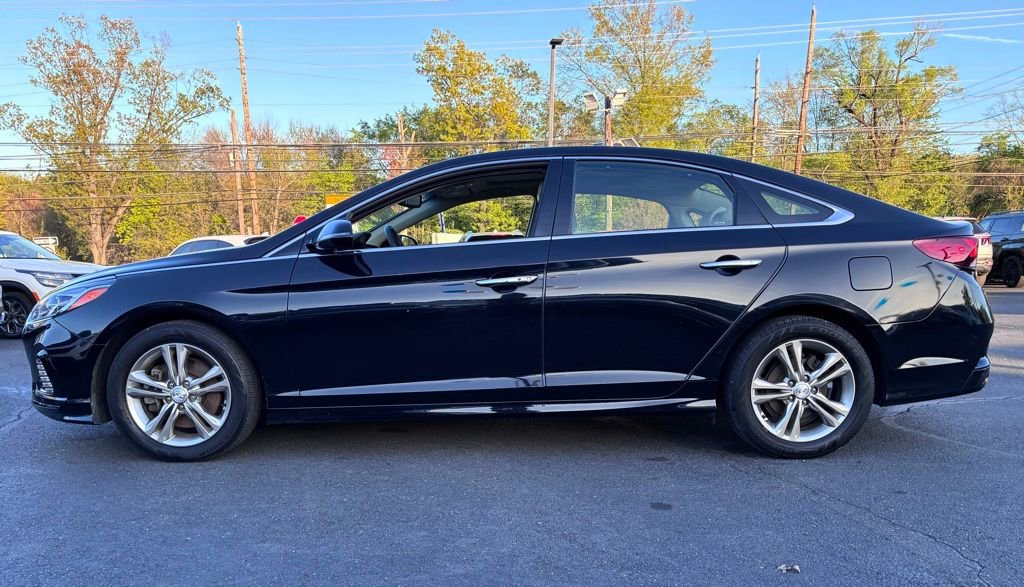 Used 2019 Hyundai Sonata Limited w/ Ultimate Package 04 FWD image 4