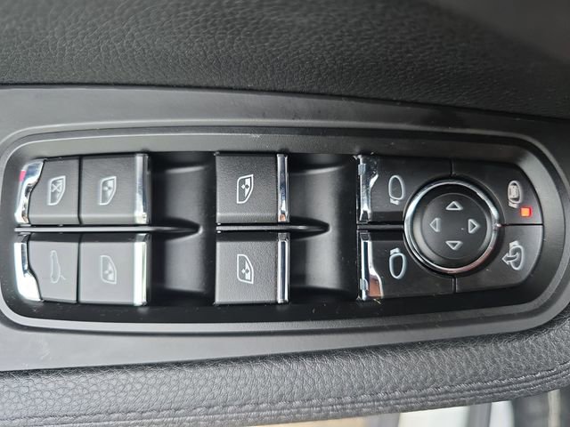 Used 2021 Porsche Macan S image 28