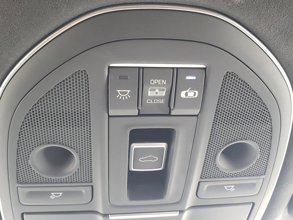 Used 2019 Genesis G80 3.3T Sport image 38