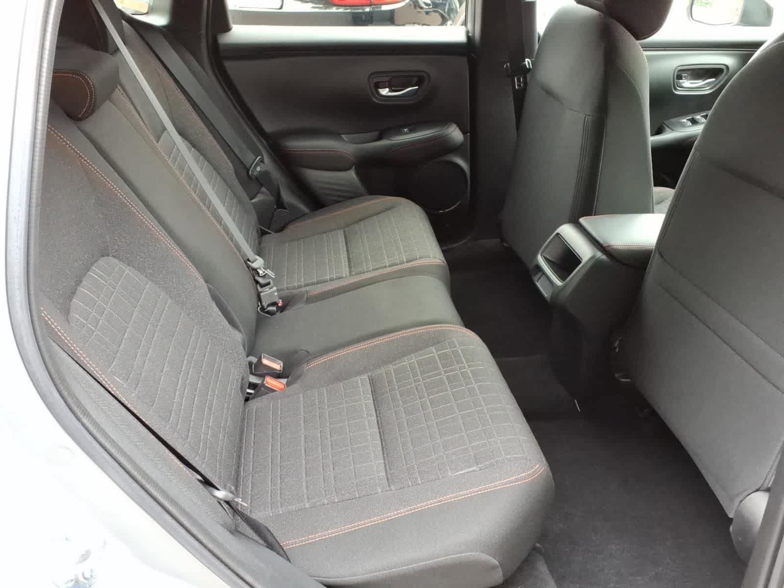 Used 2025 Honda HR-V Sport image 11