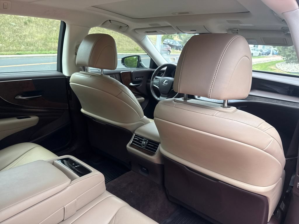 Used 2018 Lexus LS 500 AWD image 26