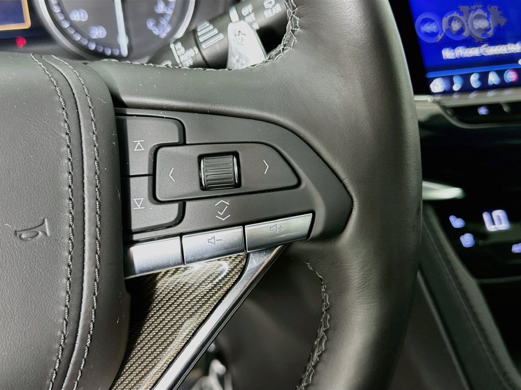 Used 2025 Cadillac XT6 Sport w/ Platinum Package AWD/4WD image 13