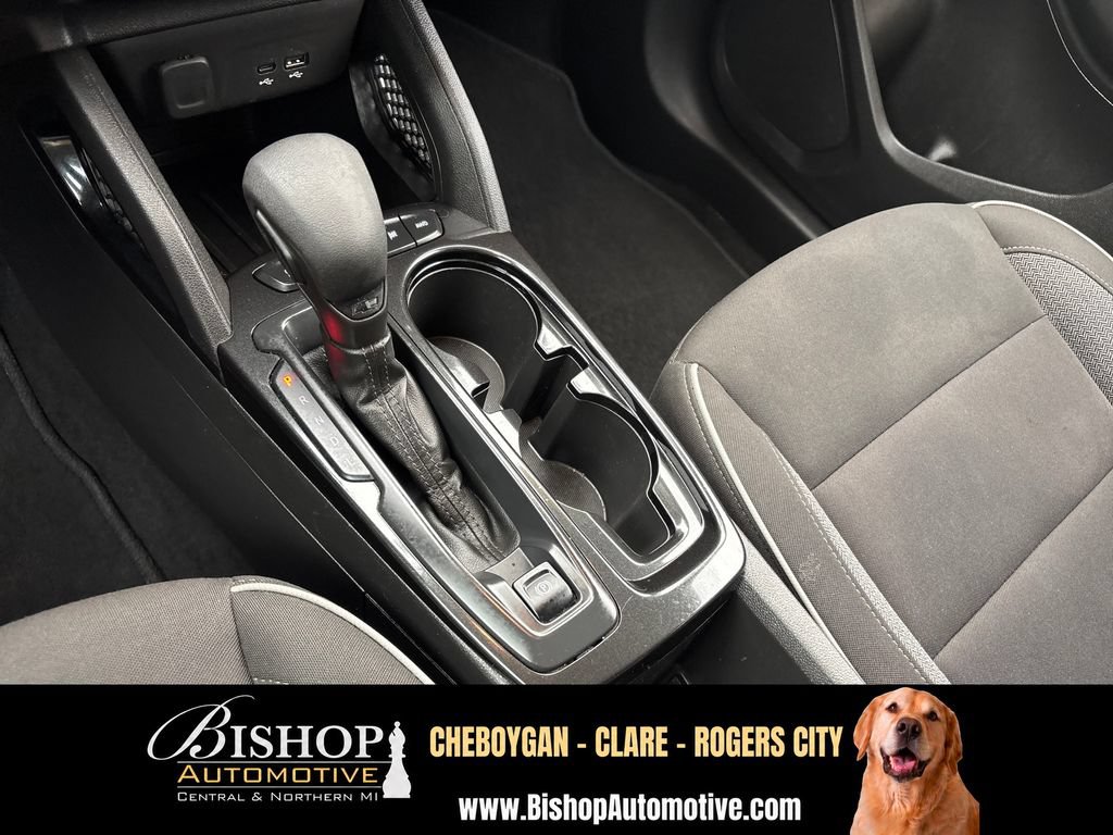 Used 2024 Chevrolet TrailBlazer LT AWD/4WD image 25
