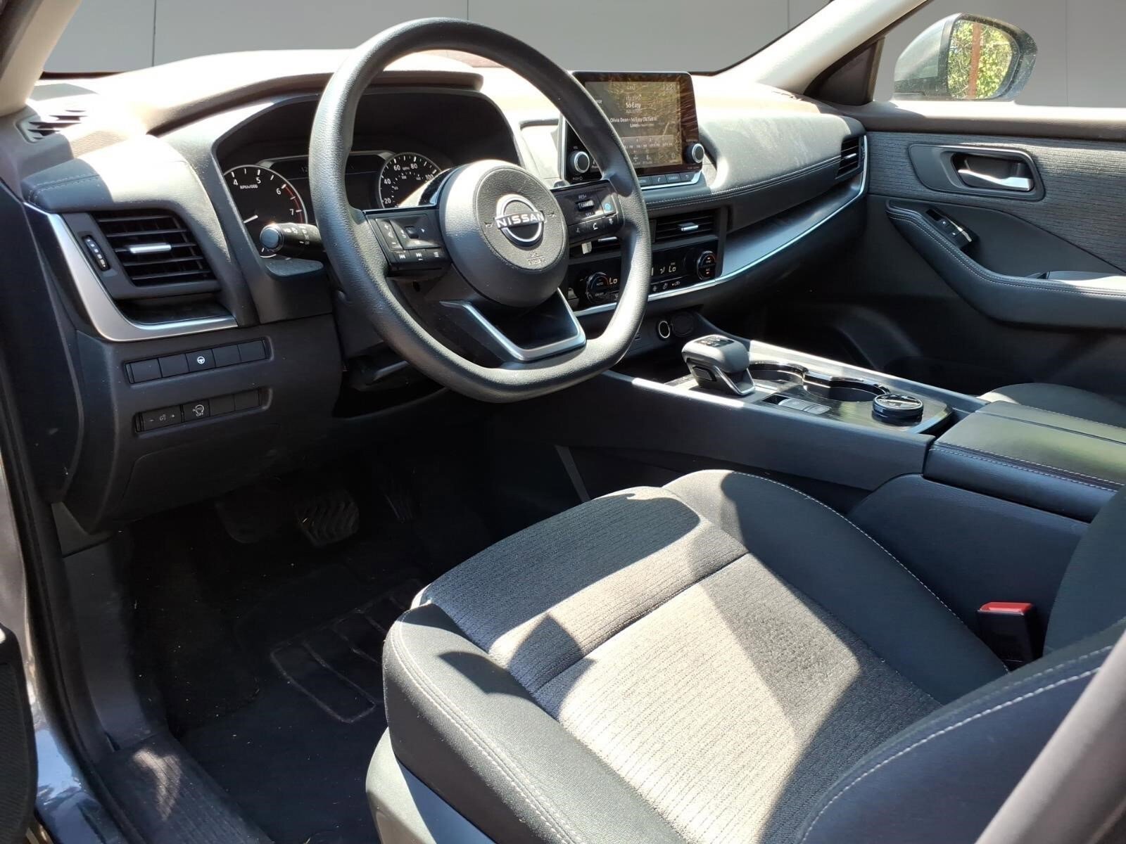 Used 2023 Nissan Rogue SV AWD/4WD image 9