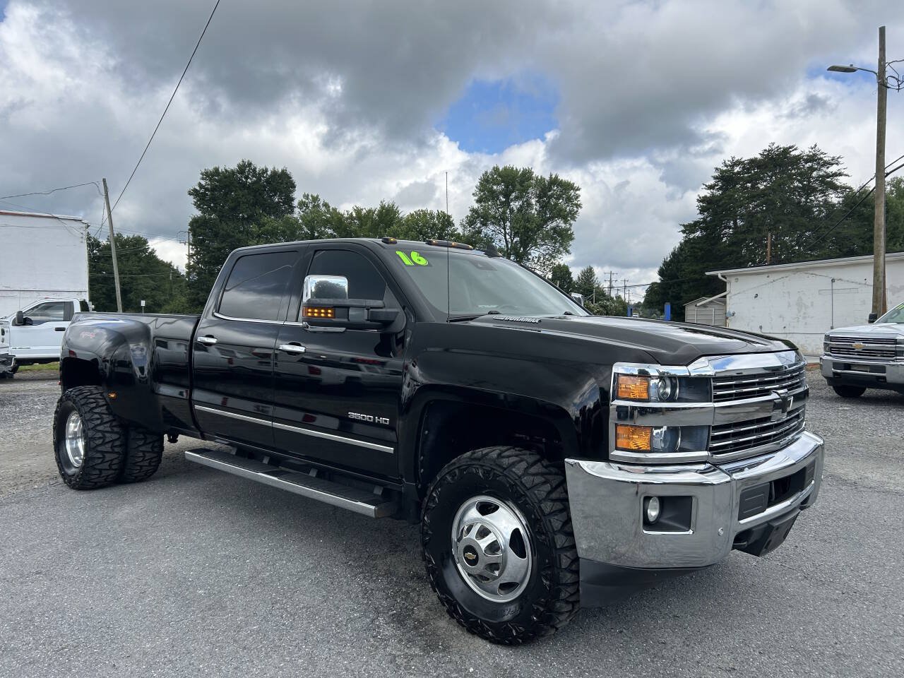 Used 2016 Chevrolet Silverado 3500 LTZ w/ Duramax Plus Package AWD/4WD image 4