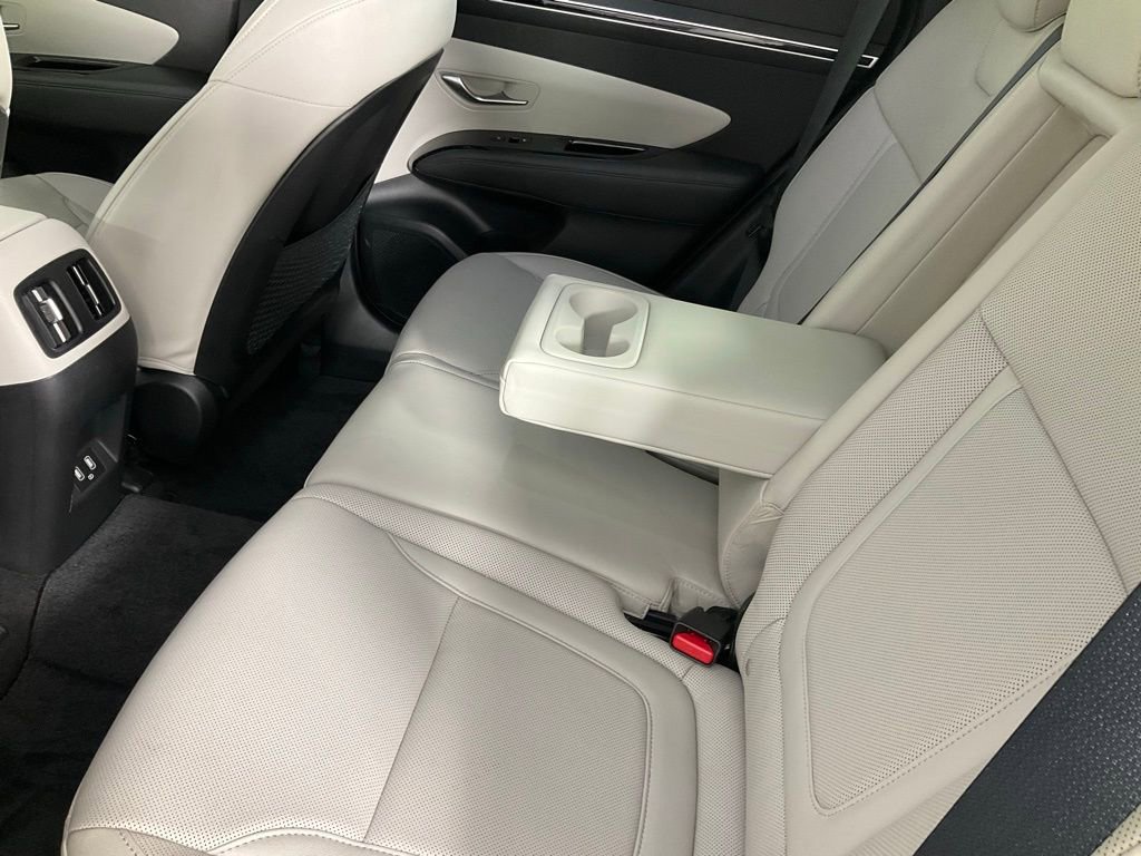 Used 2023 Hyundai Tucson Limited image 11