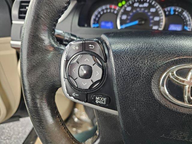 Used 2013 Toyota Camry XLE FWD image 12