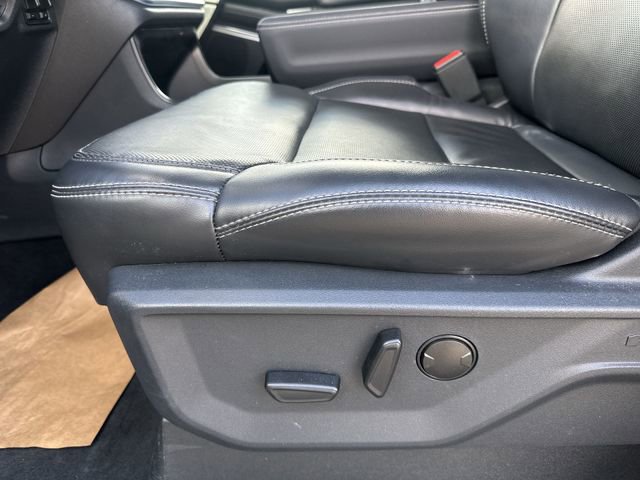 Used 2025 Ford Expedition Max Platinum AWD/4WD image 16