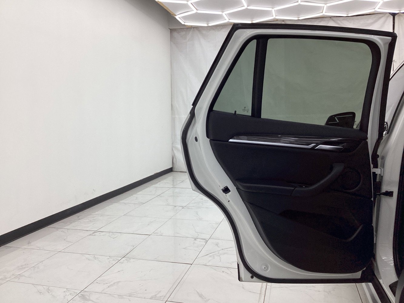 Used 2018 BMW X1 sDrive28i w/ Convenience Package image 24