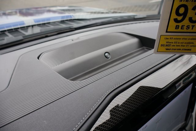 New 2025 Ford F150 Lariat w/ Equipment Group 502A High image 32