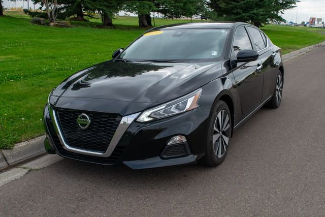 Used 2022 Nissan Altima 2.5 SV