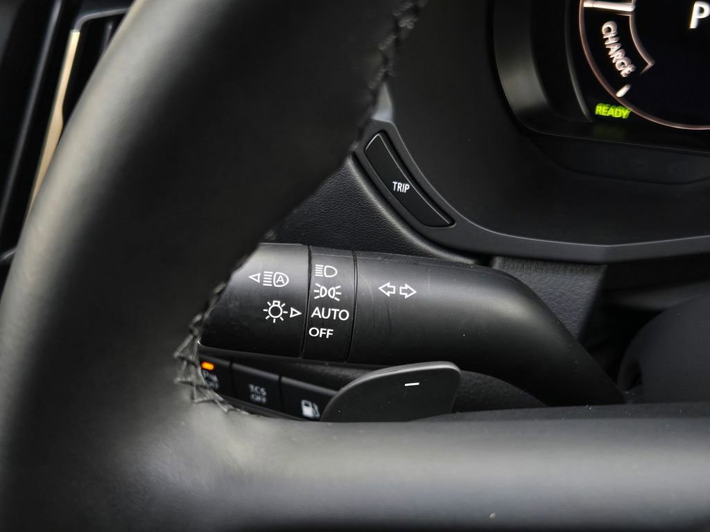 Certified 2025 MAZDA CX-70 Plug-In Hybrid w/ Premium Plus AWD/4WD image 33
