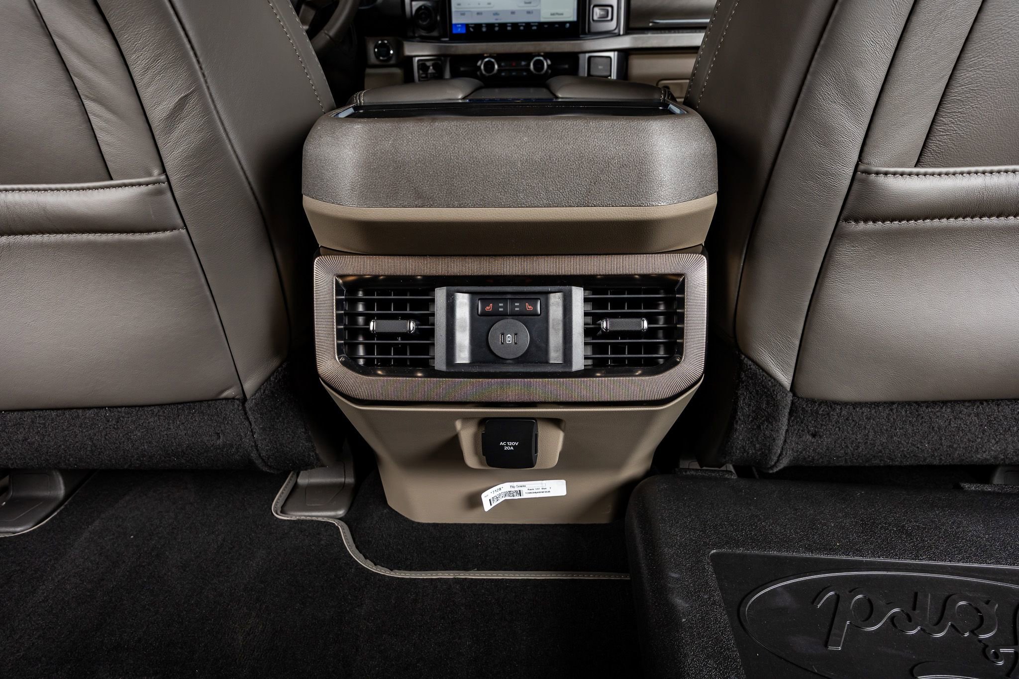 Used 2026 Ford F450 Platinum w/ Platinum Plus Package image 32