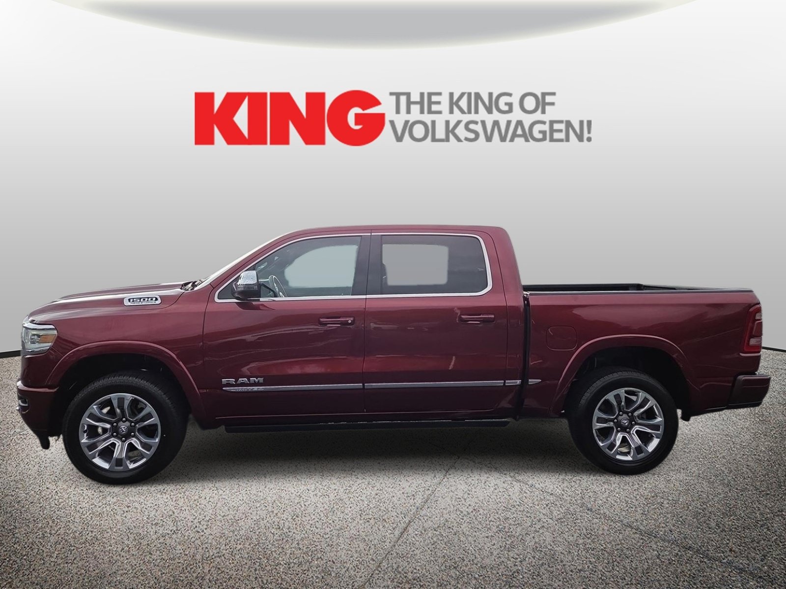 Used 2023 RAM 1500 Limited w/ Body Color Bumper Group AWD/4WD image 7