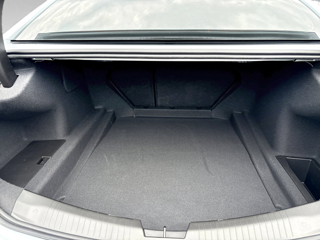 New 2025 Cadillac XT5 Luxury image 29