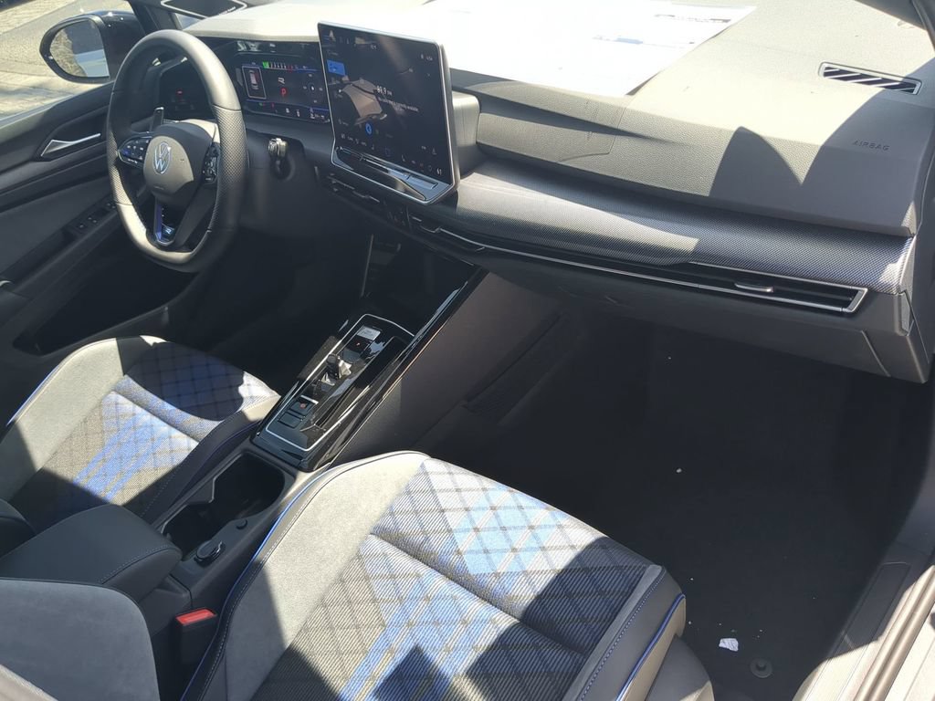 New 2026 Volkswagen Golf w/ Euro Style Package AWD/4WD image 11