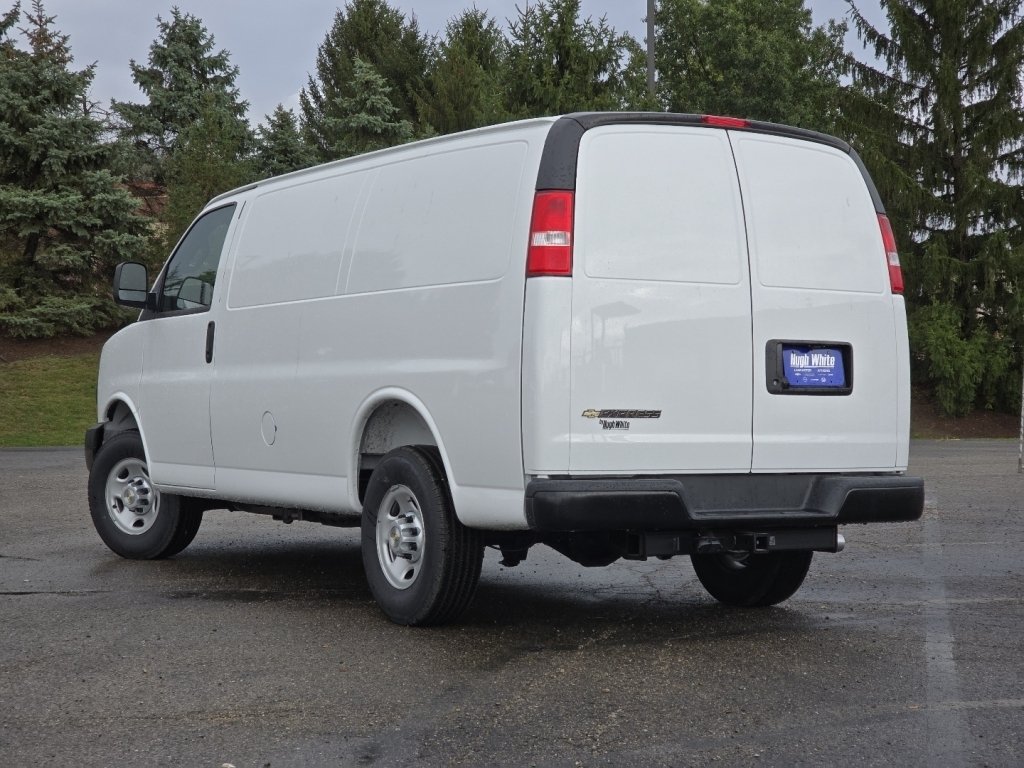 New 2025 Chevrolet Express 2500 w/ Driver Convenience Package RWD image 6