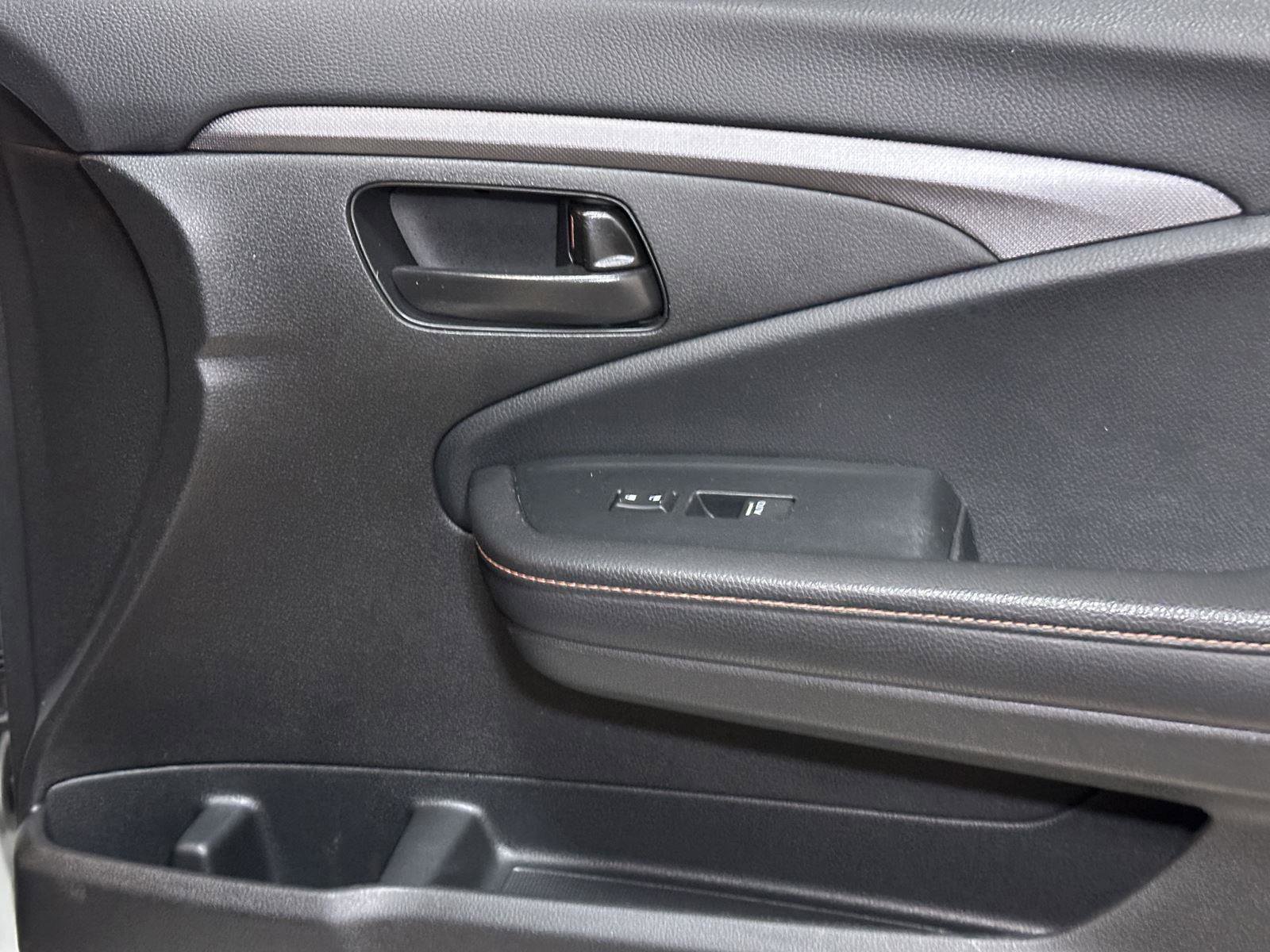 Used 2022 Honda Pilot TrailSport image 38