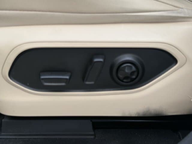 Used 2024 Jeep Grand Cherokee Limited AWD/4WD image 26