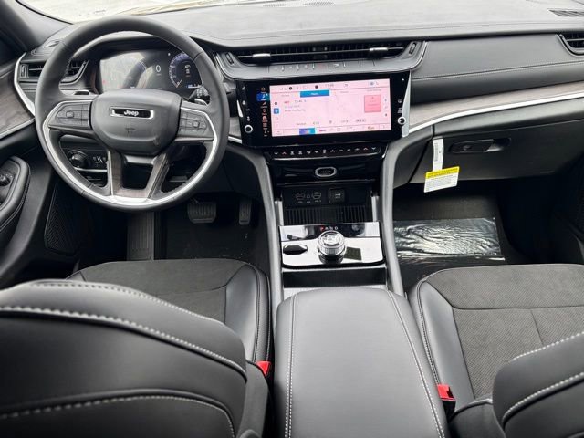 New 2026 Jeep Grand Cherokee Altitude image 33