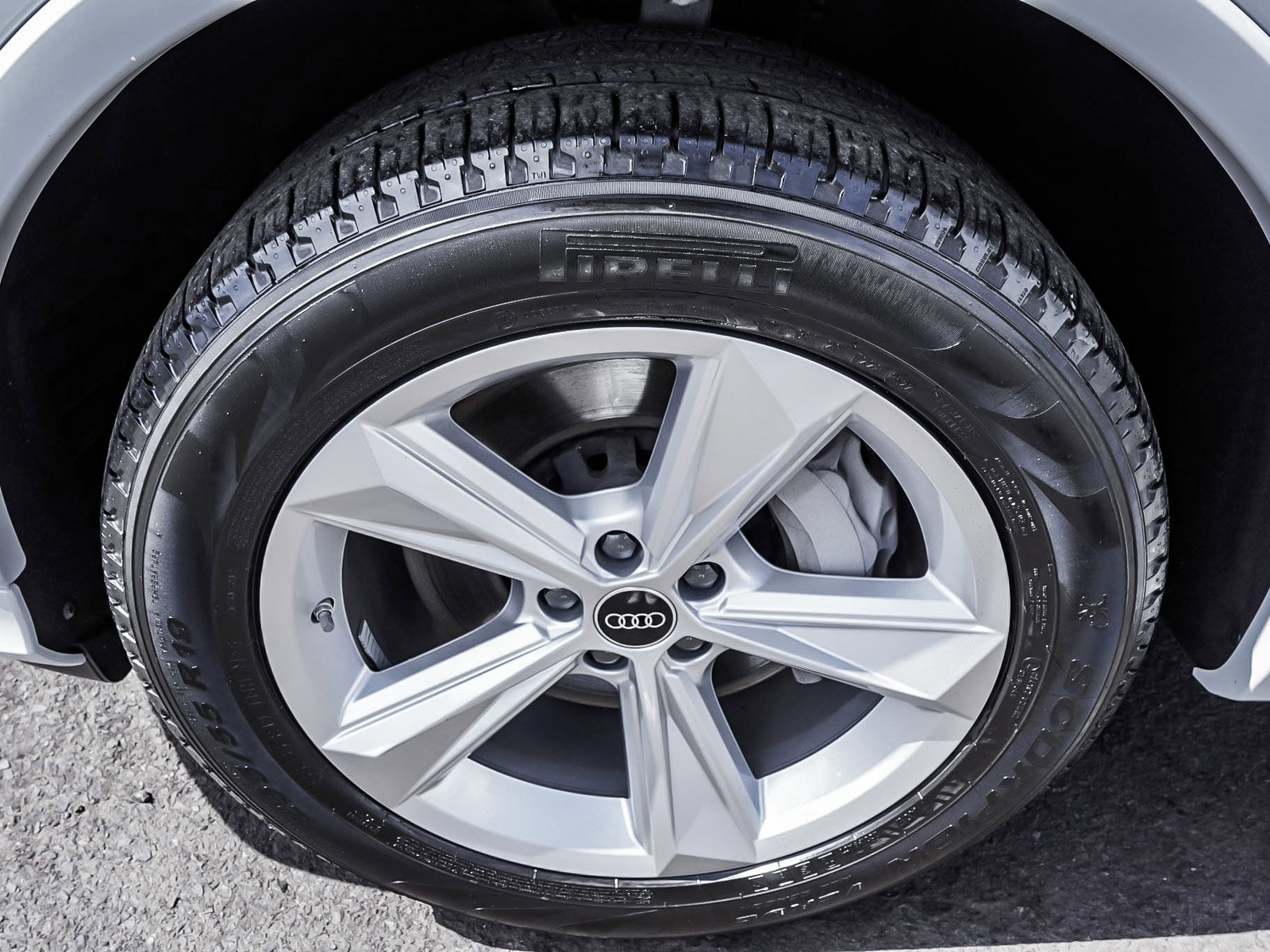 Used 2023 Audi Q7 2.0T Premium w/ Convenience Package AWD/4WD image 8