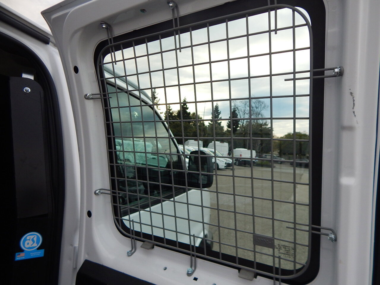 Used 2024 Chevrolet Express 2500 w/ Driver Convenience Package image 15