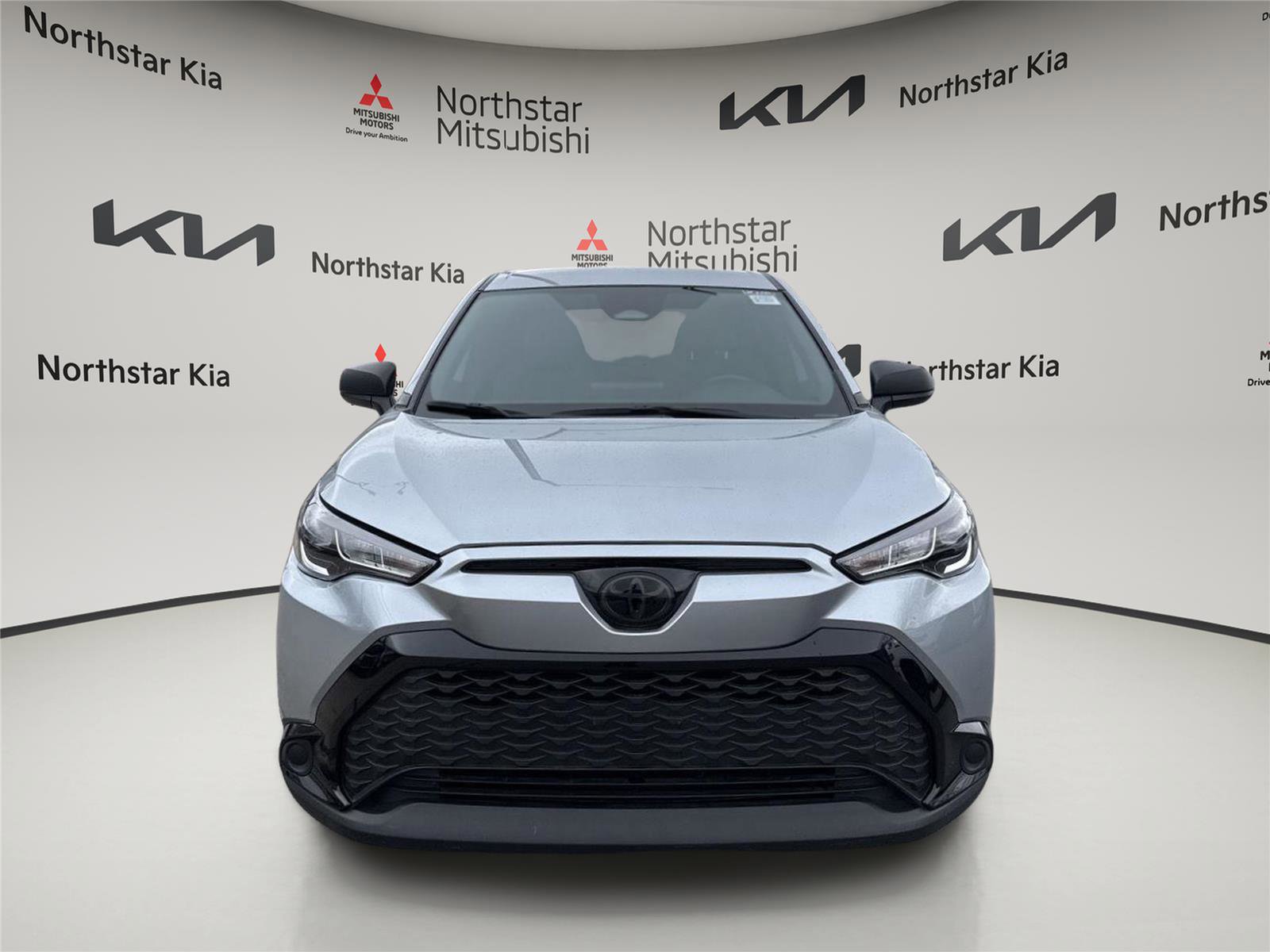 Used 2025 Toyota Corolla Cross AWD Hybrid image 8