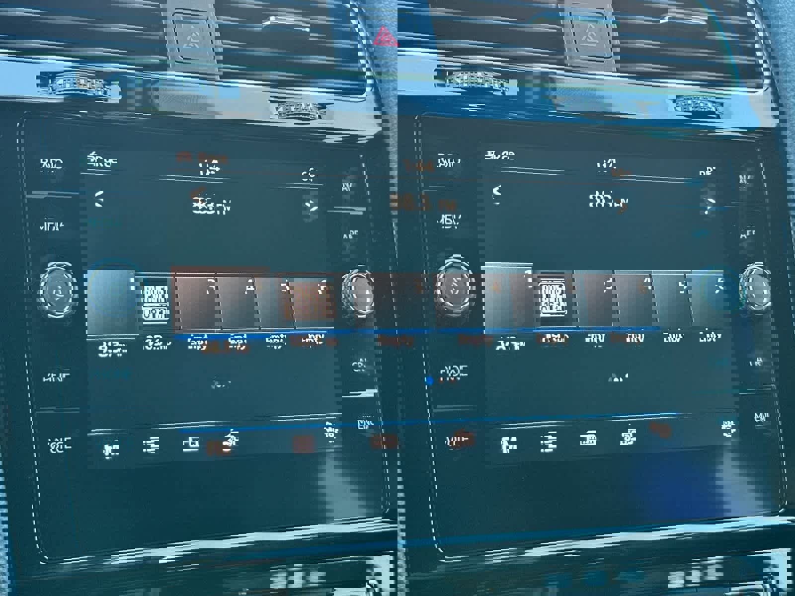 Used 2019 Volkswagen Golf R 4-Door image 20