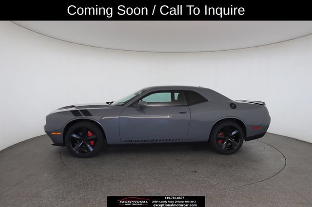Used 2018 Dodge Challenger SXT RWD image 6