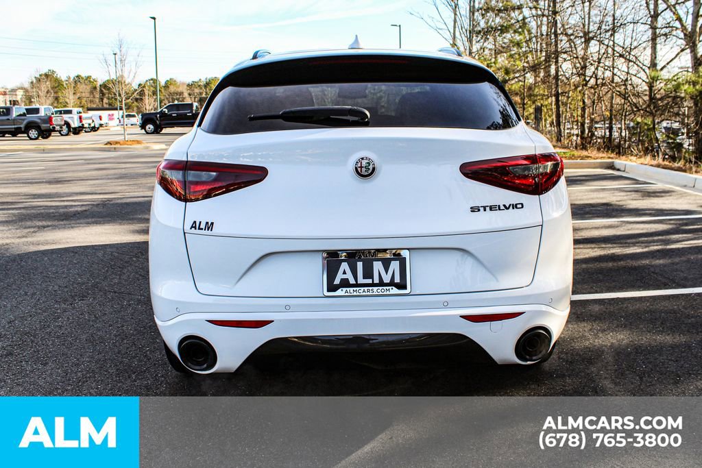 Used 2020 Alfa Romeo Stelvio Sport w/ Quick Order Package 22K Sport image 11