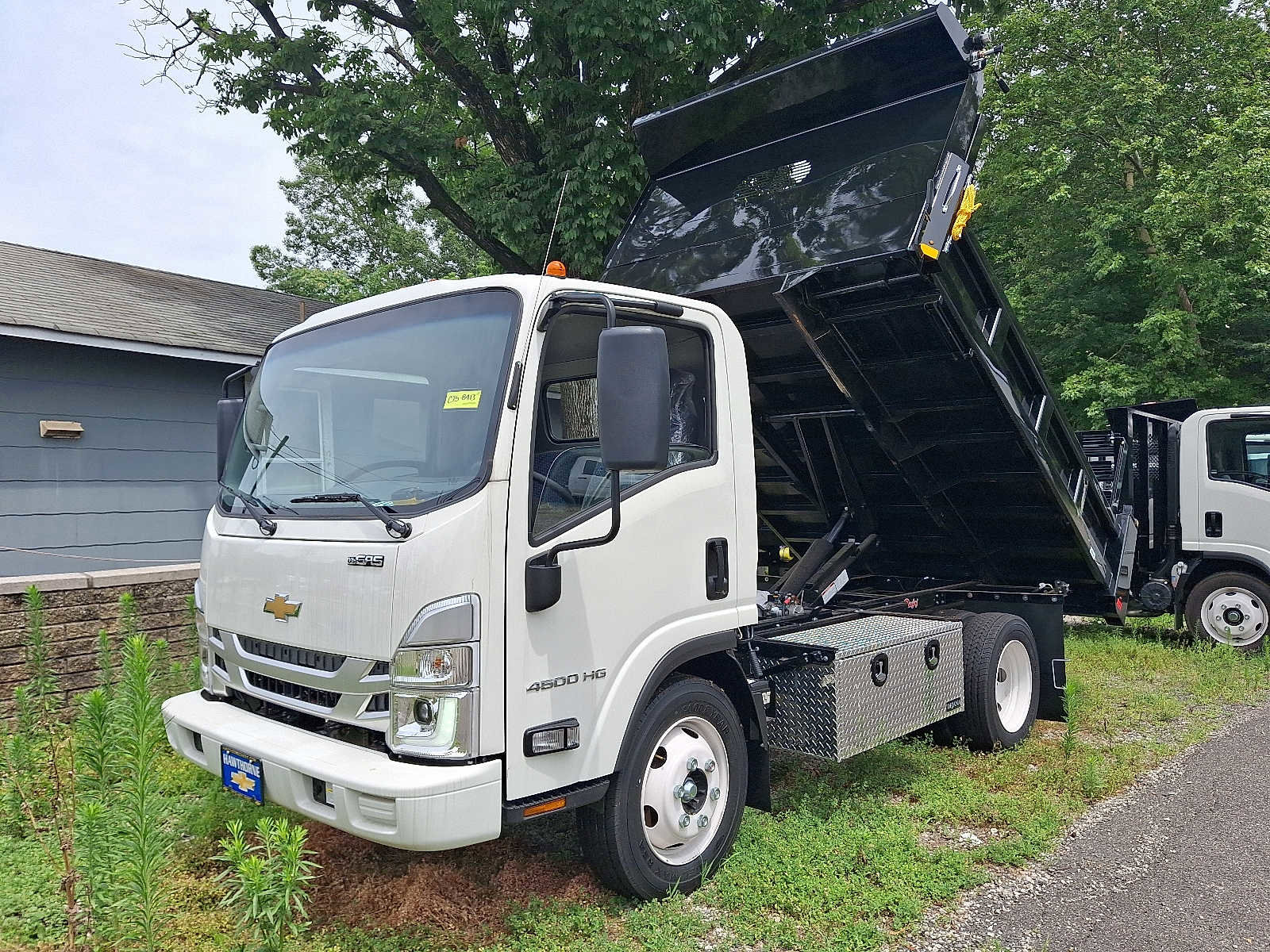 New 2025 Chevrolet Low Cab Forward image 3