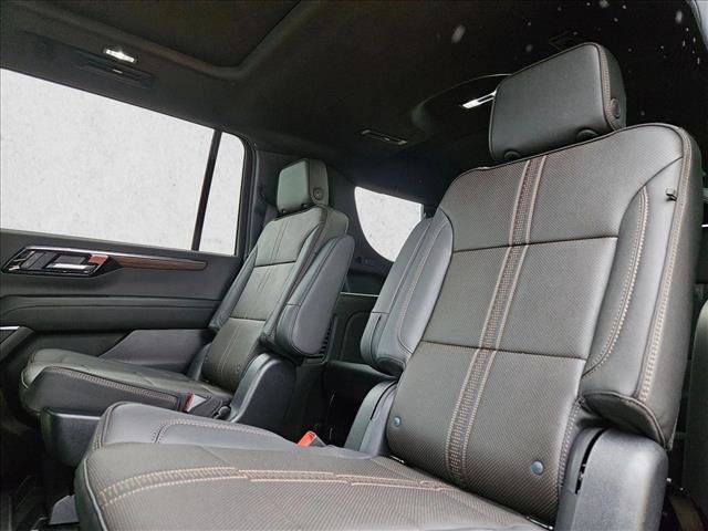 New 2026 Chevrolet Suburban High Country w/ Sun And Tow Package AWD/4WD image 15