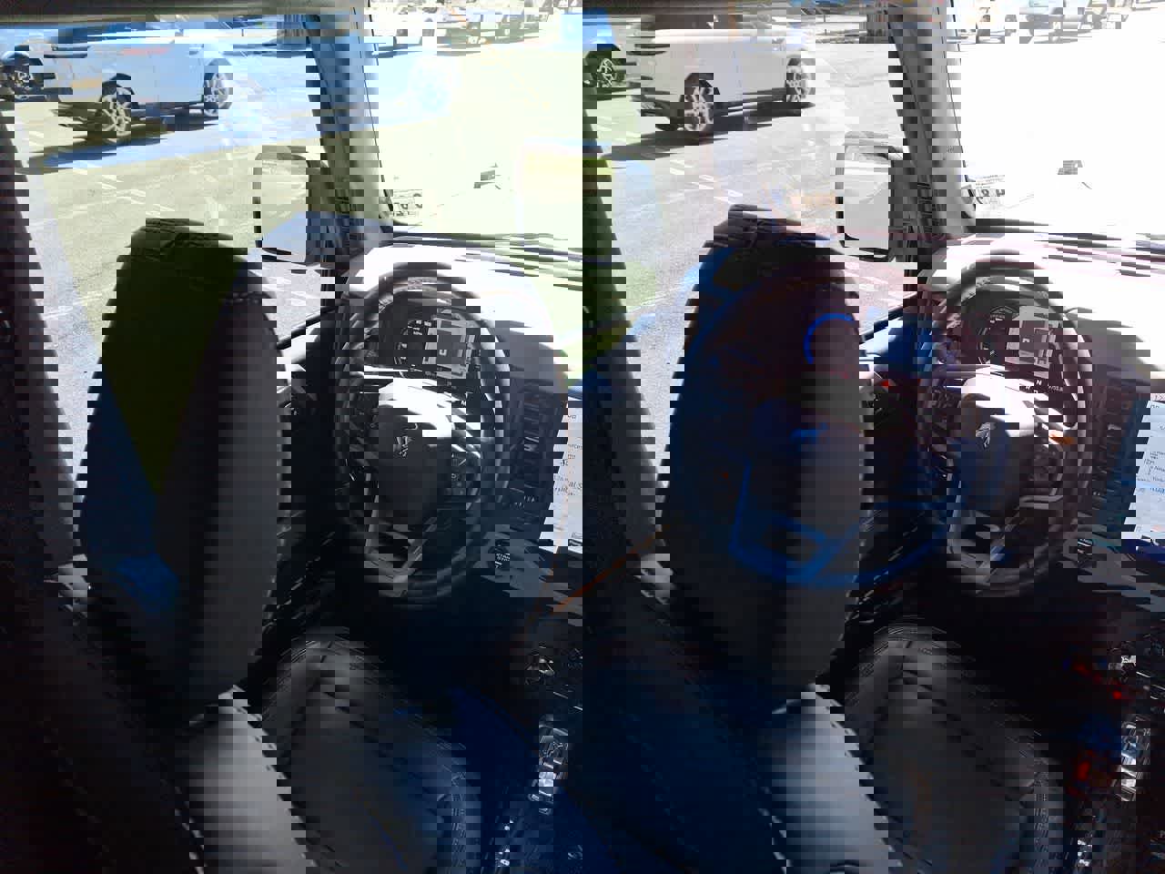 Used 2023 Ford Bronco Badlands image 15