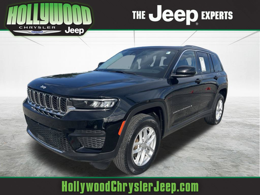 Used 2023 Jeep Grand Cherokee Laredo w/ Luxury Tech Group I